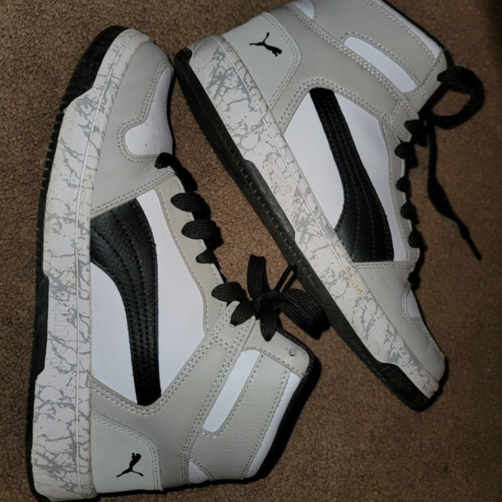 PUMA REBOUND MID LAYUP SNEAKER kids 6.5